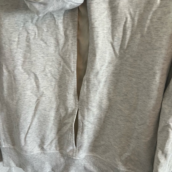 Lululemon Hoodie w/ thumb holes, zip pockets, back detail - Picture 4 of 9